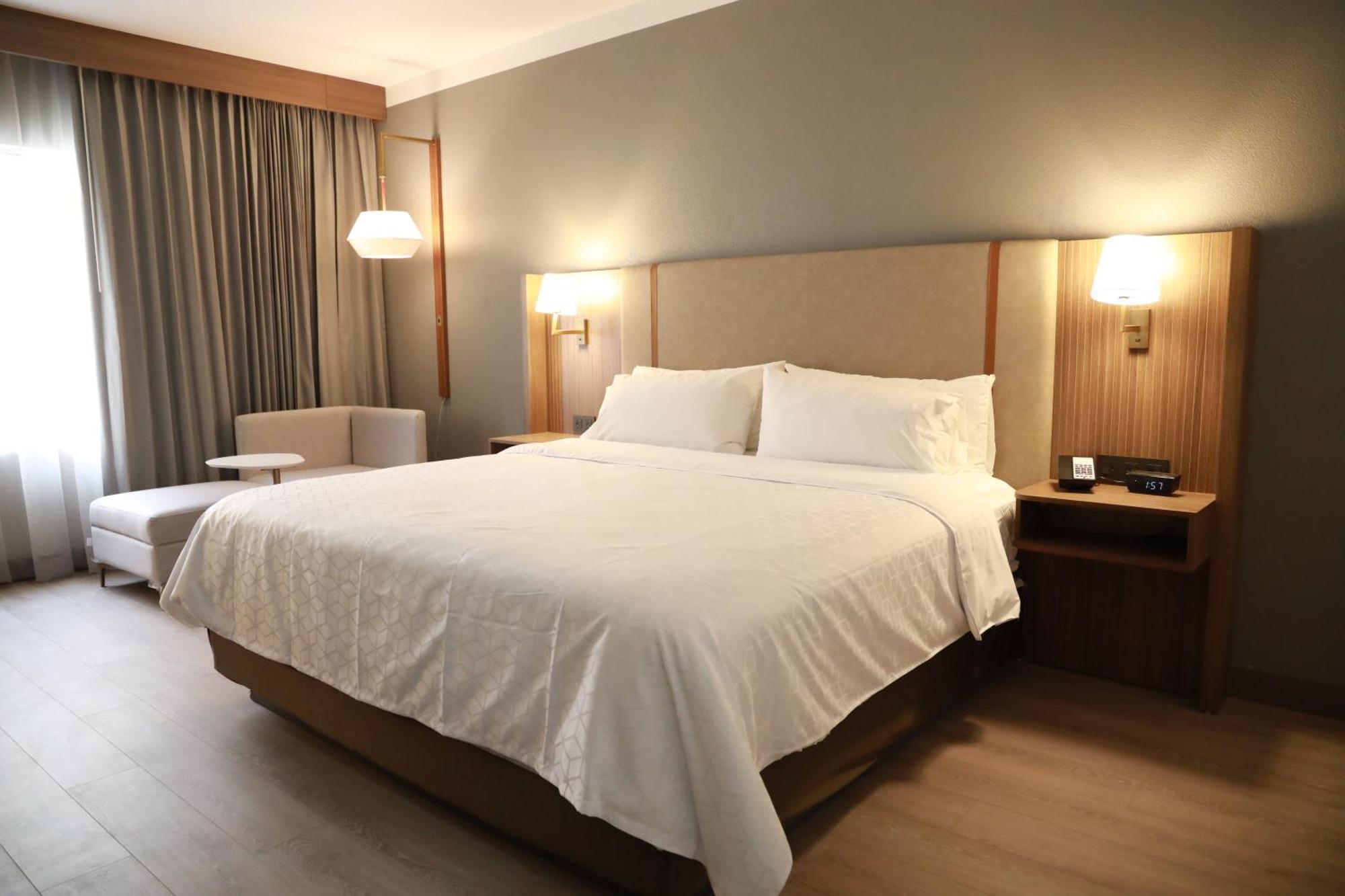 By Ihg Durango