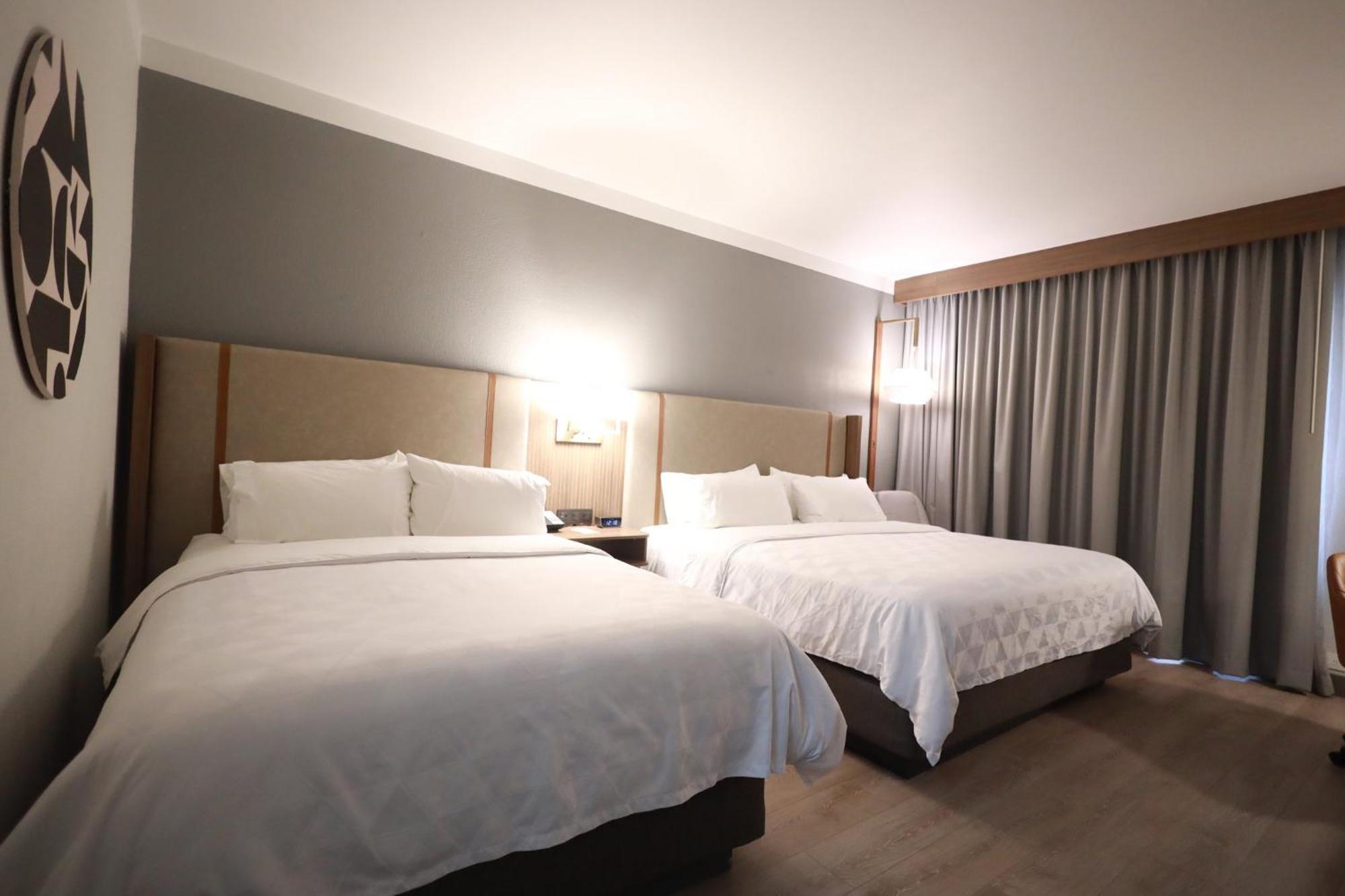 Hotel By Ihg