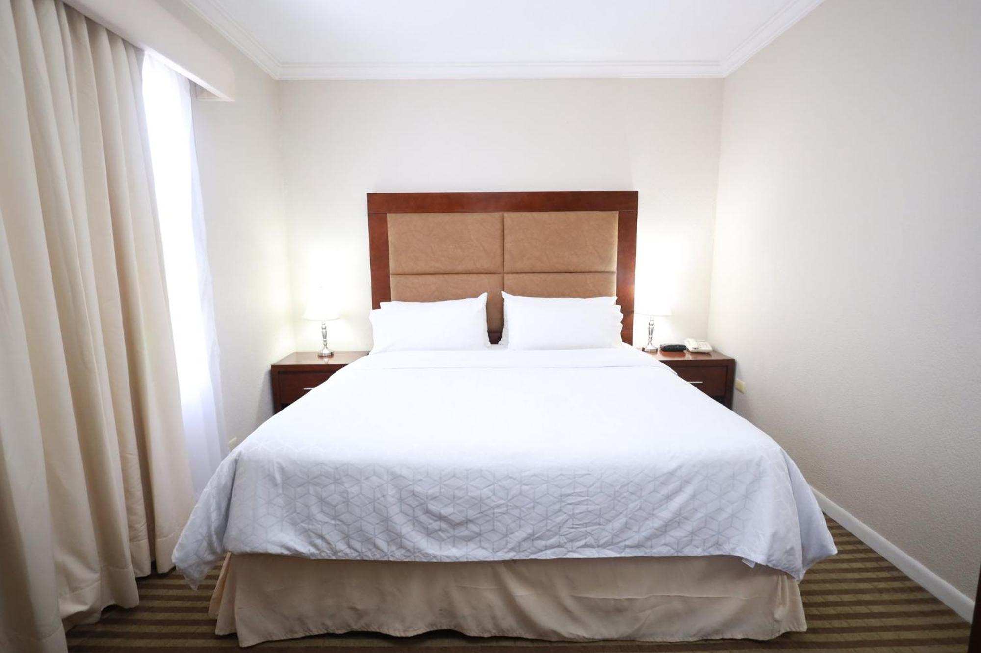 Hotel By Ihg 5*