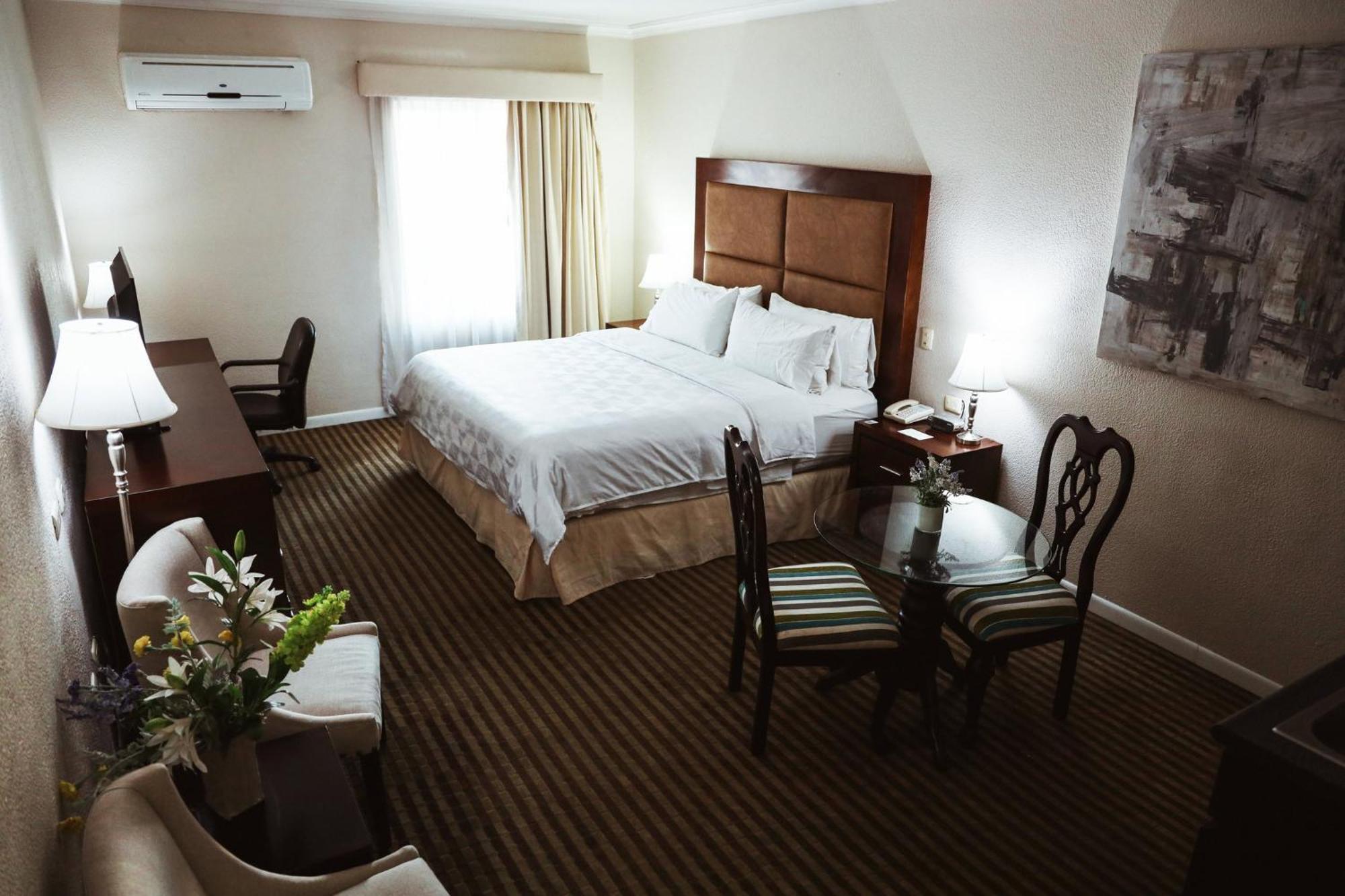 Hotel By Ihg
